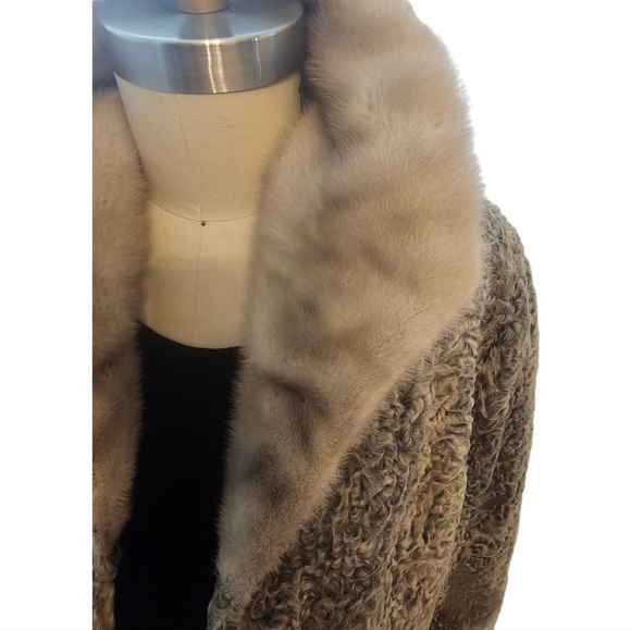 EUC | Persian Lamb Jacket | Mink Collar and Mink Cuffs | Size: S/M | Vintage - Picture 11 of 16